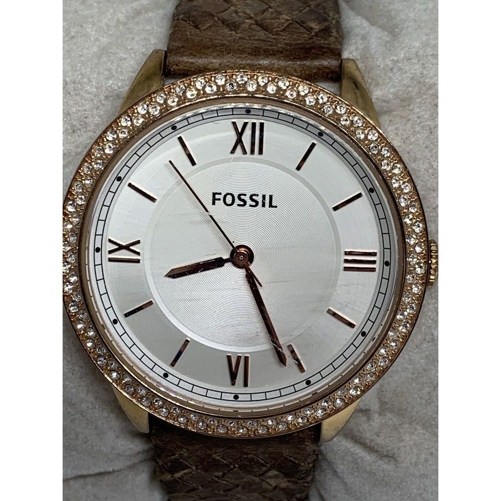 Fossil C181015 Women Leather Analog Silver Dial Quartz Genuine Wrist Watch Aa285